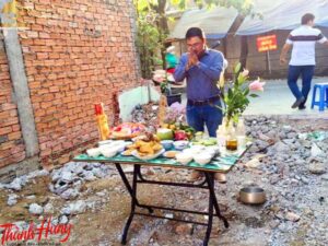 Nam giữ lại 1 cay, nữ giữ lại 3 cây.