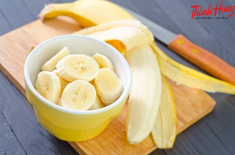 Mẹo chữa hóc xương cá bằng chuối.